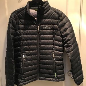 Black lightweight down puffer jacket